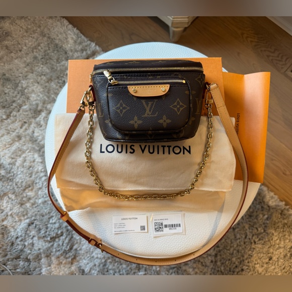 Louis Vuitton Handbags - Louis Vuitton Mini Bumbag
